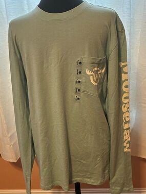 Men's MOOSEJAW Long Sleeve Pocket Tee - Olive Green. NWT